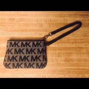 Michael Kors wristlet
